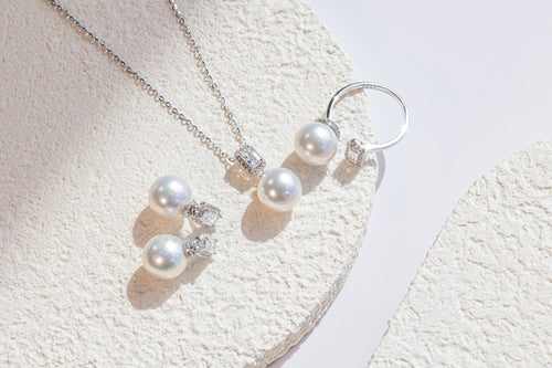 Lustrous Pearl Pendant