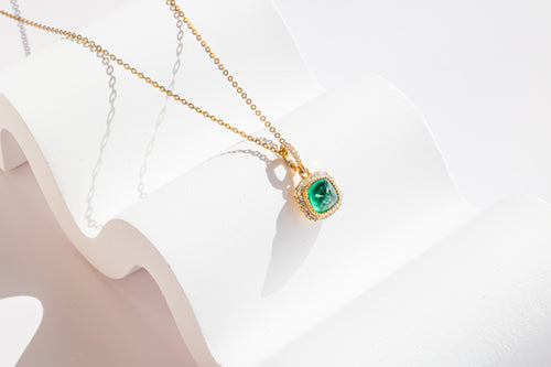 Emerald Pendant Sugarloaf Cut
