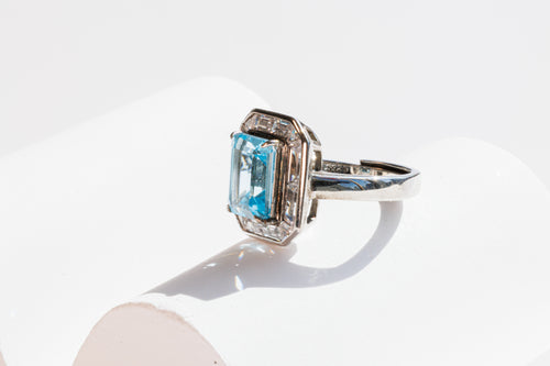 Tidal Light Aquamarine Ring