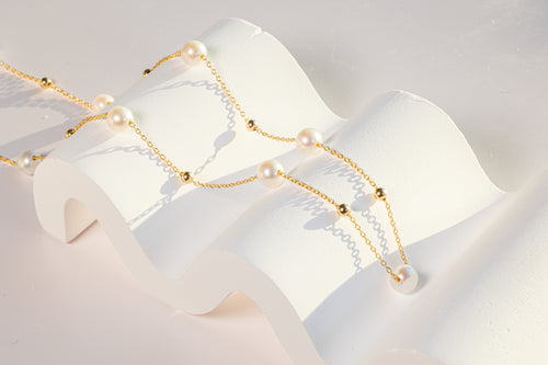 Golden Luminescence Necklace