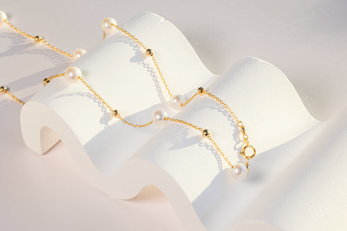 Golden Luminescence Necklace