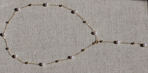 18k Gold Small Freshwater Pearl Necklace