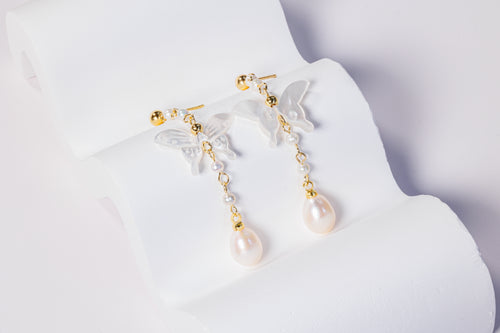 Luna Butterfly Pearl Earrings