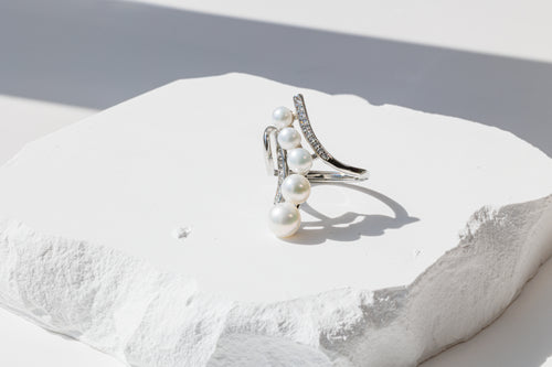 Pearl Crescendo Ring