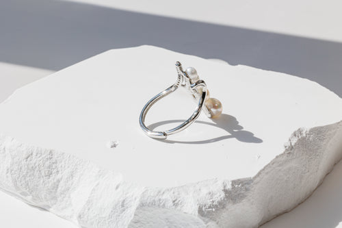 Pearl Crescendo Ring