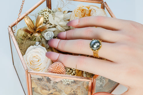Ring modeled on hand