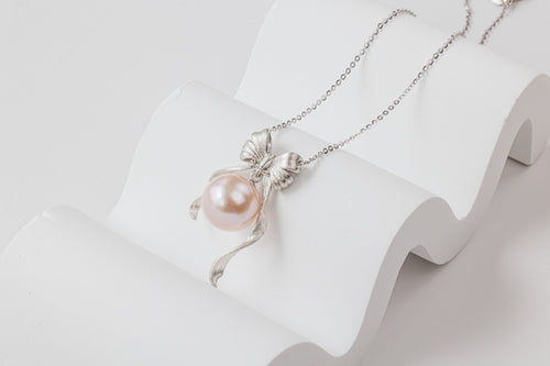 Pink Pearl Bow Necklace