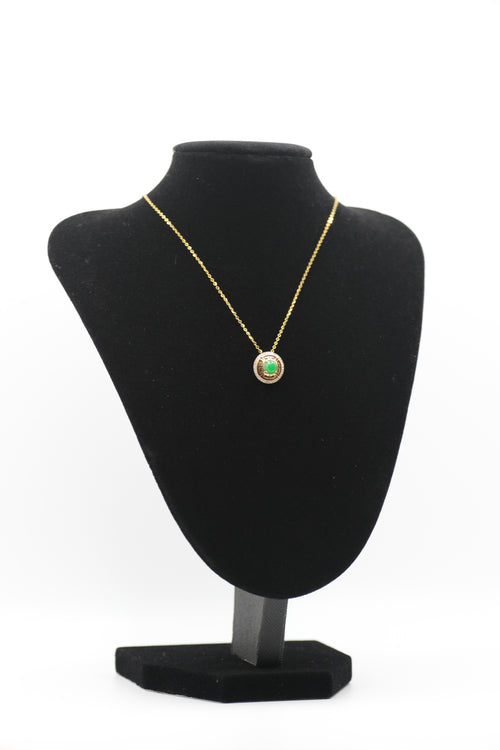 Exquisite Jadeite Pendant with Delicate Details - 18k Gold