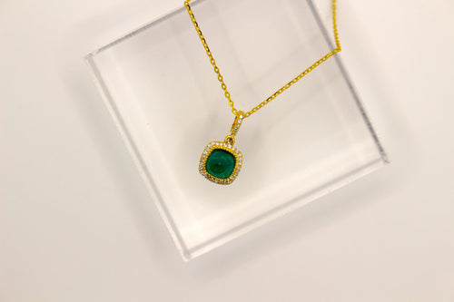 Emerald Pendant Sugarloaf Cut